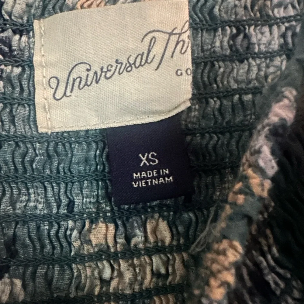 Universal Thread Textured Knit Top - Picture 2 of 2